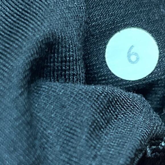 Lululemon Bra Tank Size 6 Black & Gray Run Back On Track Cinch Waist - Picture 8 of 8